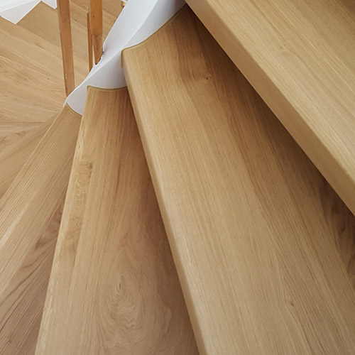 Treppenrenovierung mit Echtholzstufen von HAFA Treppen